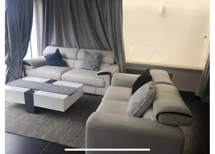 Pousadas com piscina privada em Casablanca