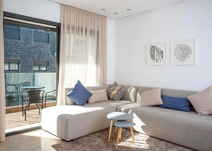 Apartahoteles en Casa Blanca 