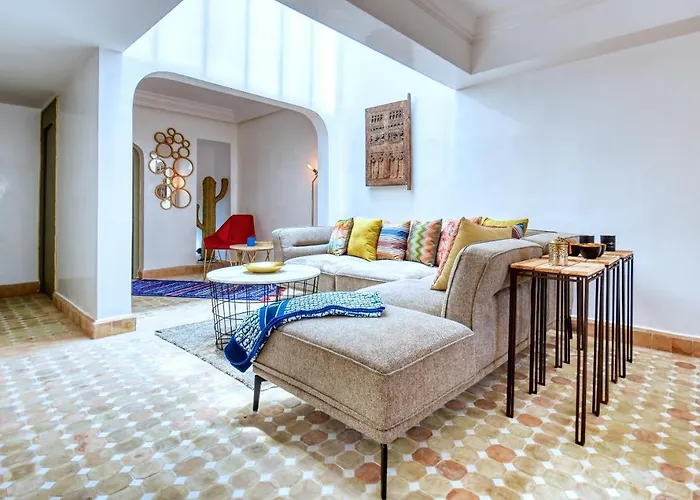 Riad Domek - Superbe riad avec Rooftop - 6 Px Agadir