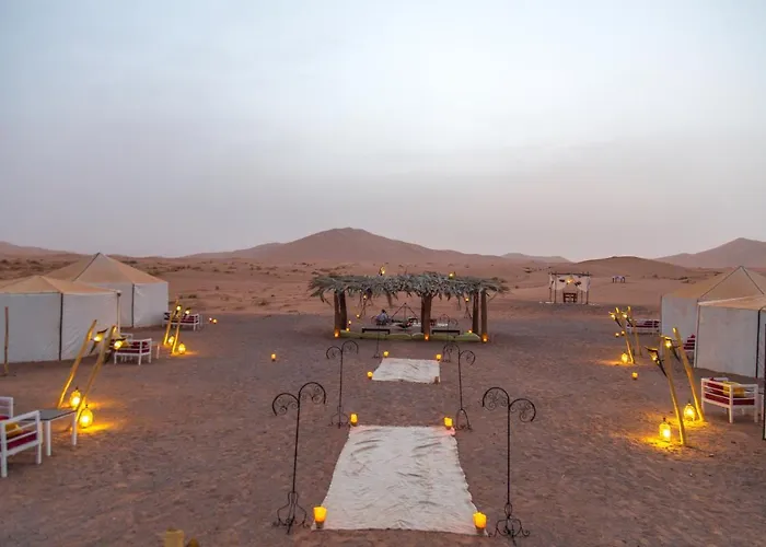 Bed and Breakfast Adrouine camp à Merzouga