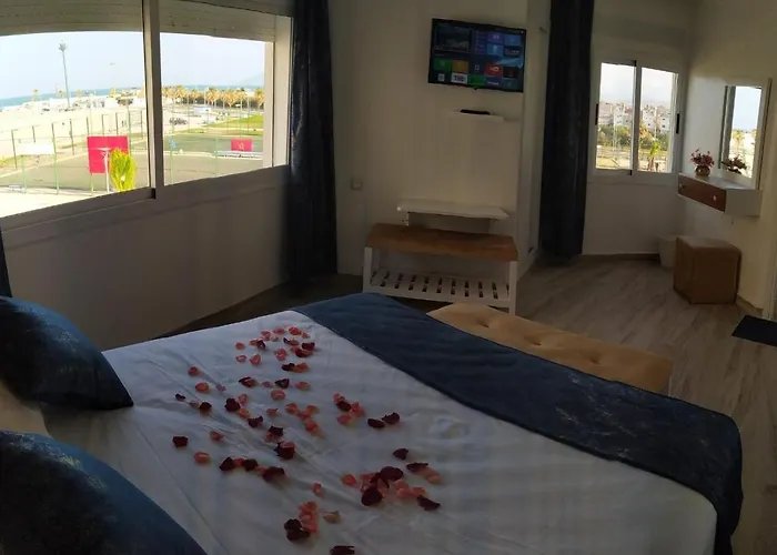 Hostal Mh Borj Martil