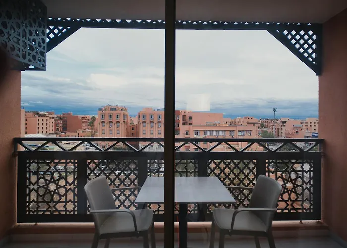 Hotel con piscina a Marrakesh