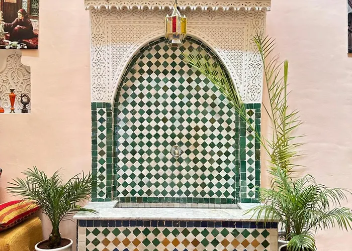 Bed and Breakfast Dar Khmissa Fes Medina