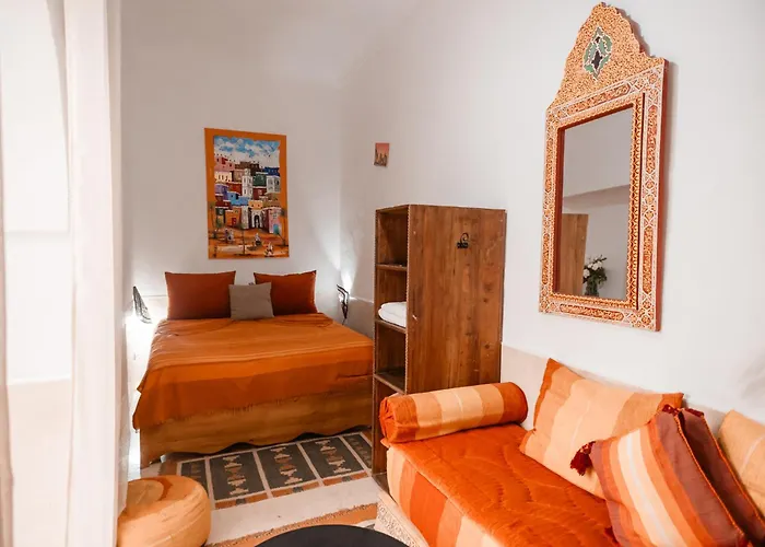 Riad White Flowers Marrakesh